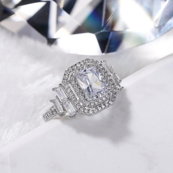 😍Radiant Shiny Cubic Zircon Wonderful Wedding Rings for Women/Girls, L068 - Picture 2 of 6